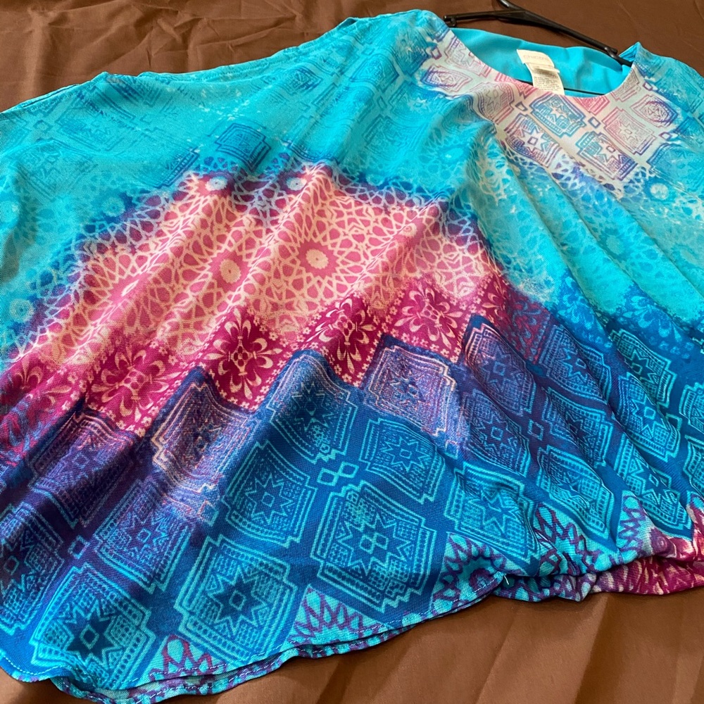 Chico’s Women’s Top (Size 8)